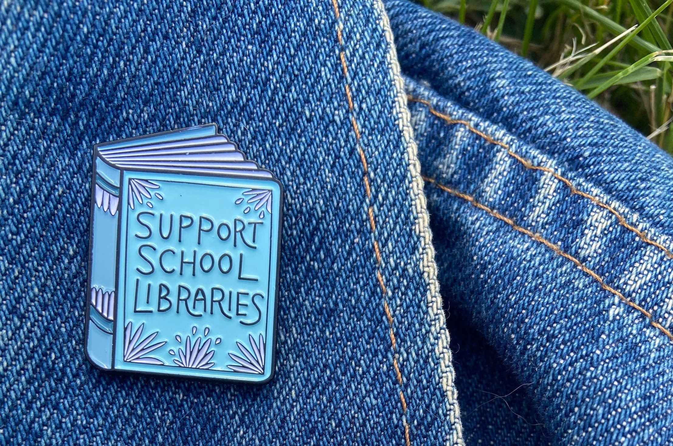 Support School Libraries Enamel Pin | Librarian |